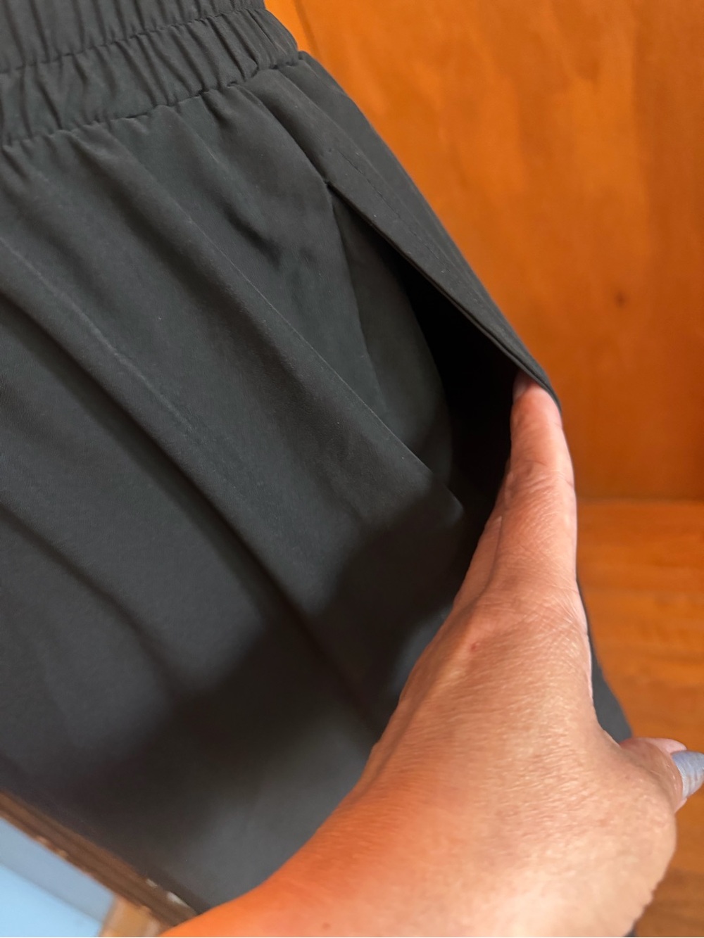 Women's Black Straight-Leg Cargo Pants Sz L - Picture 6 of 9